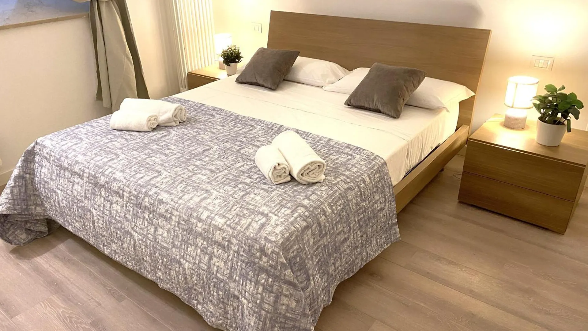 דסנזאנו דל גארדה City Heart Cozy Apartment Desenzano